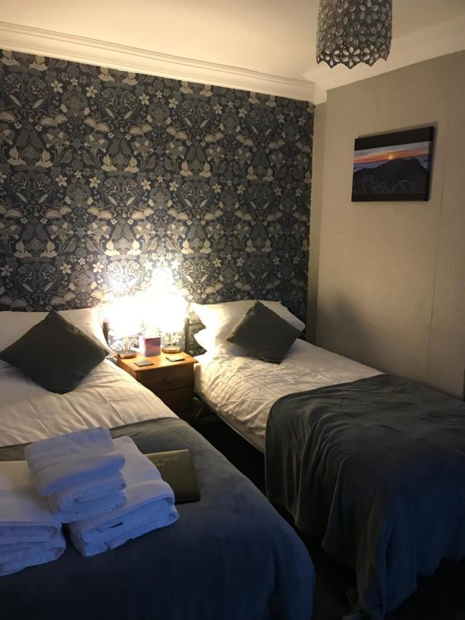 Dale View Bed & Breakfast Holmrook ภายนอก รูปภาพ